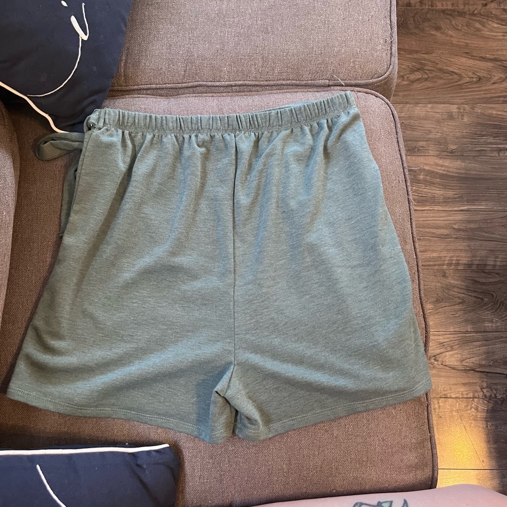 Earthbound skort - Picture 2 of 3